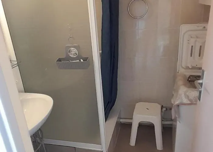 In Barbotan-les-thermes * Cazaubon